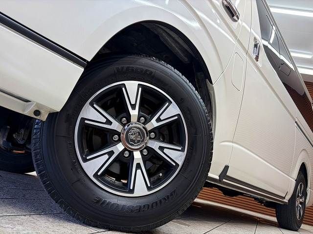 HIACE van 4WD