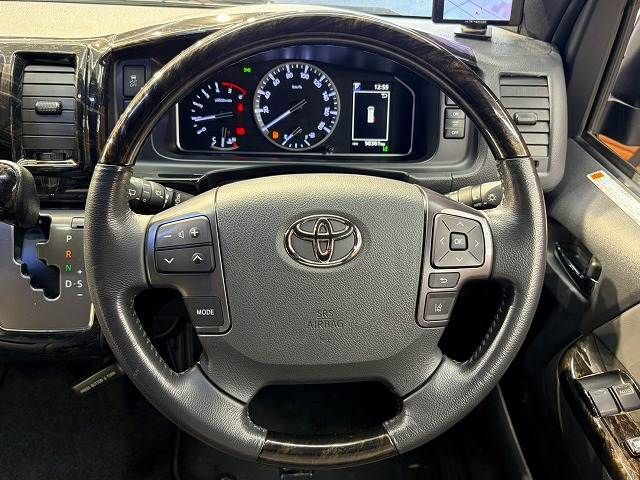 HIACE van 4WD
