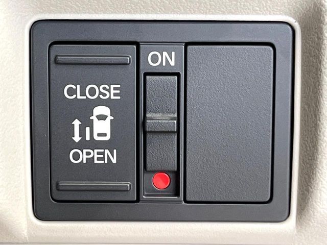 N BOX
