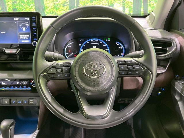 YARIS CROSS HYBRID
