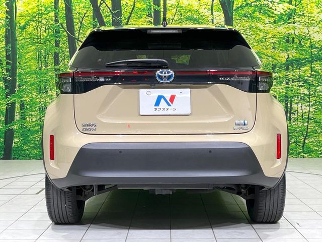 YARIS CROSS HYBRID