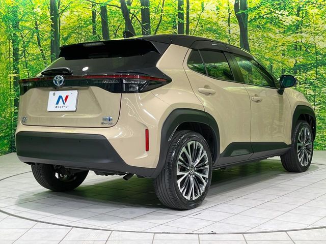 YARIS CROSS HYBRID