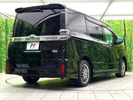 VOXY HYBRID