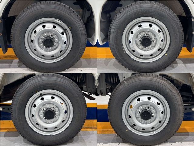 SAMBAR van 4WD