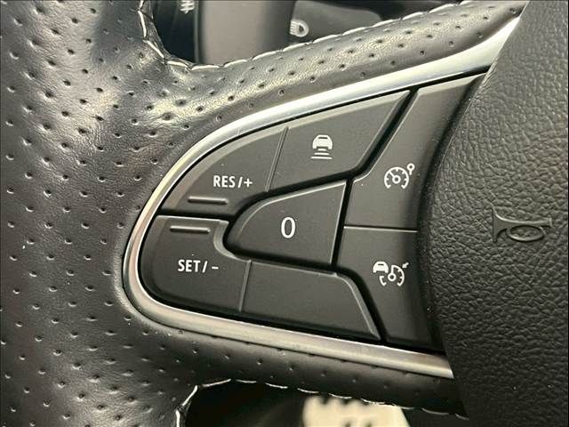 RENAULT MEGANE hatchback