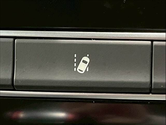 RENAULT MEGANE hatchback