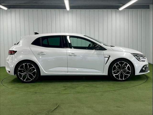RENAULT MEGANE hatchback