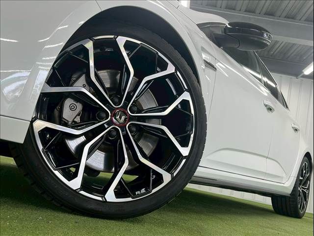 RENAULT MEGANE hatchback