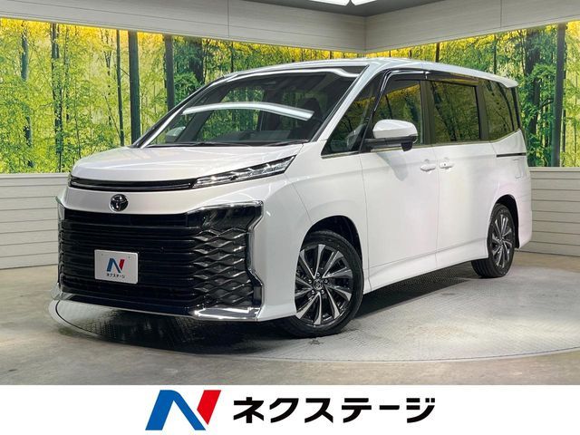 VOXY HYBRID