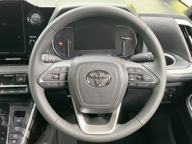 VOXY HYBRID