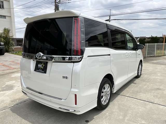 NOAH HYBRID