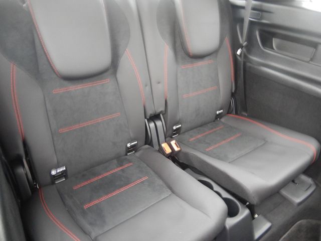 MERCEDES BENZ GLB