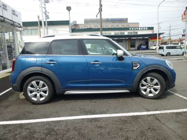 MINI COOPER D CROSSOVER