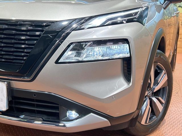 X-TRAIL HYBRID 4WD