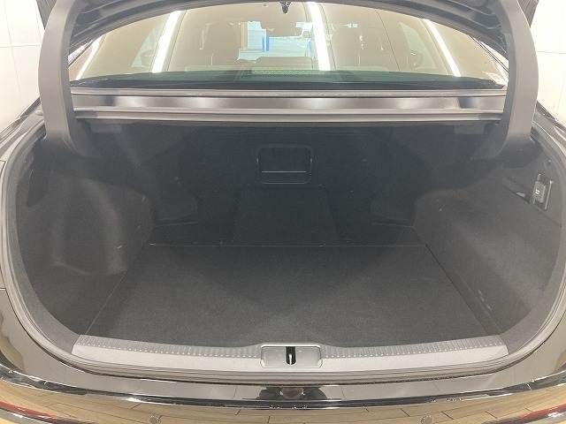 CROWN CROSSOVER
