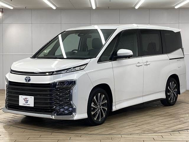 VOXY HYBRID