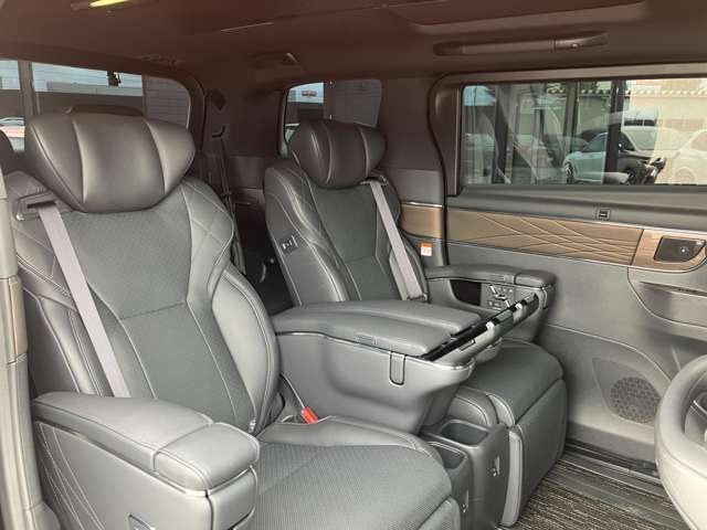 ALPHARD hybrid