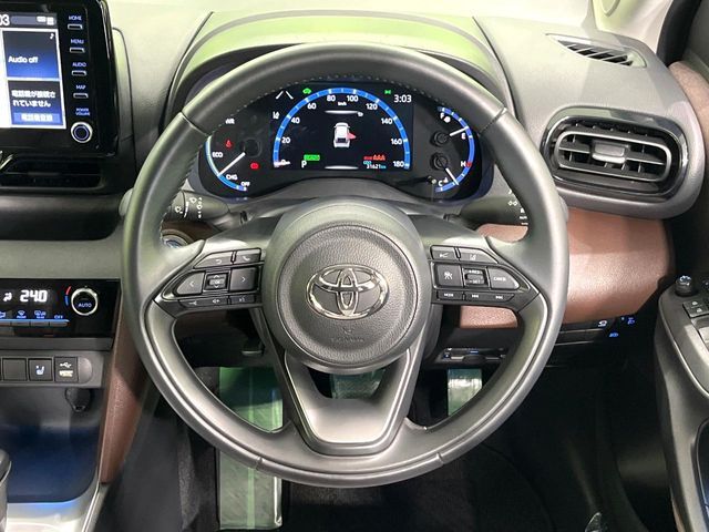 YARIS CROSS HYBRID