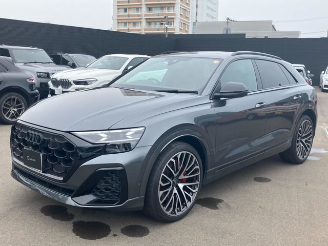 AUDI SQ8
