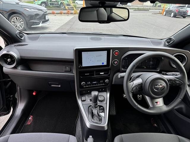 GR YARIS