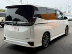 VOXY HYBRID