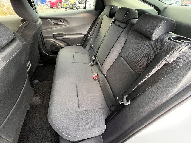 PRIUS 4WD