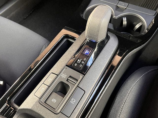 PRIUS 4WD