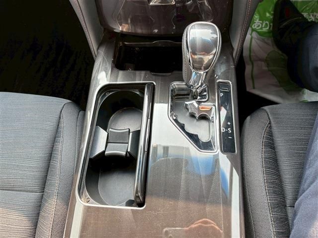 CROWN sedan