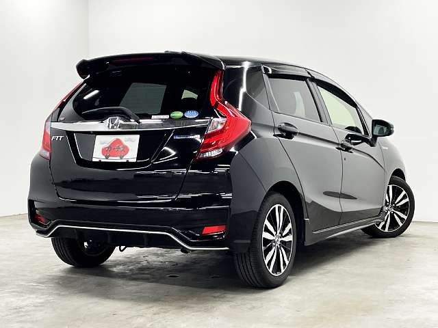 FIT HYBRID