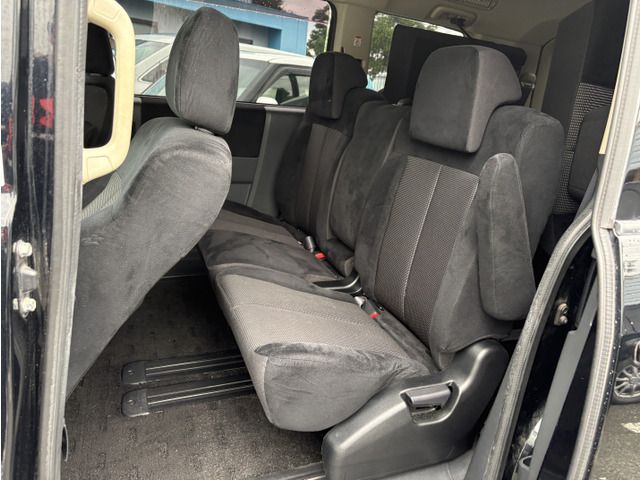 DELICA D:5 2WD