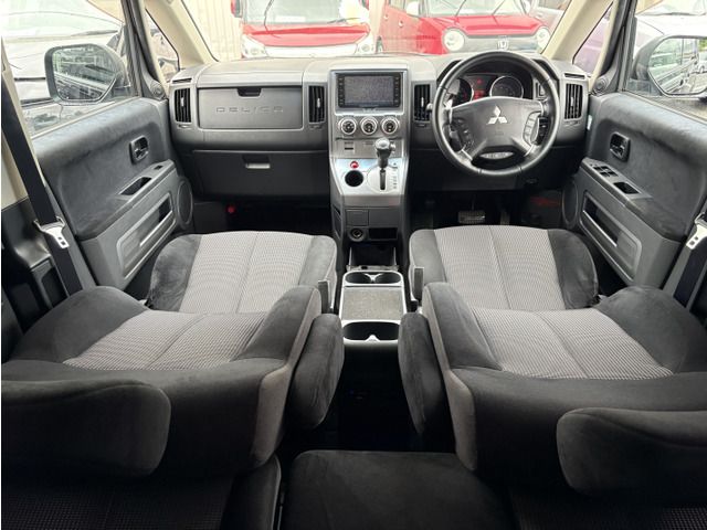 DELICA D:5 2WD