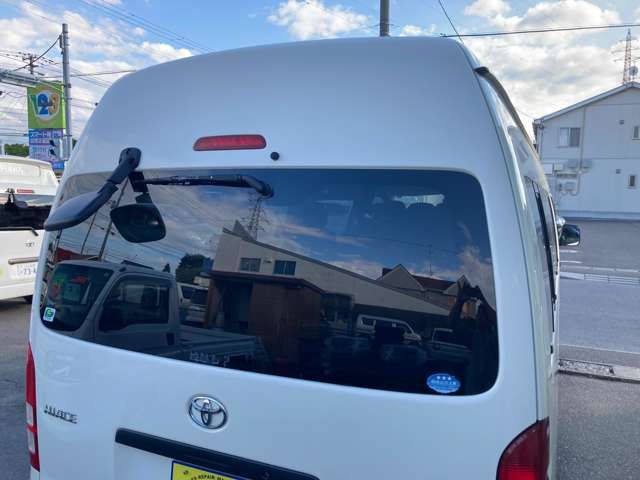 HIACE COMMUTER 4WD