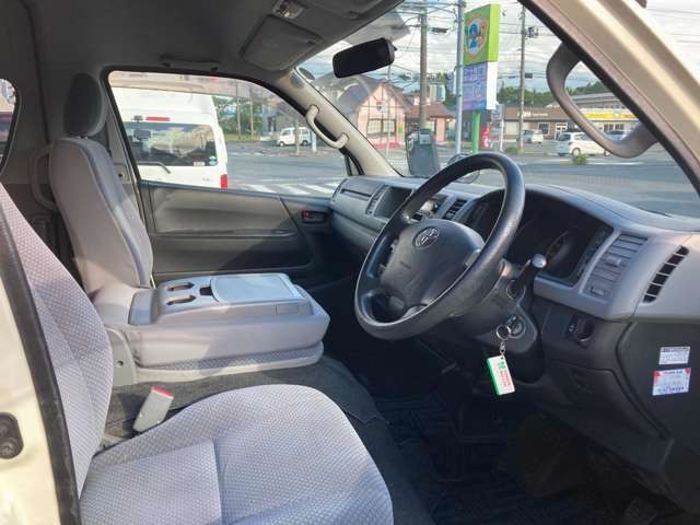 HIACE COMMUTER 4WD