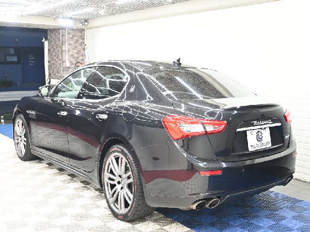 MASERATI GHIBLI Sedan