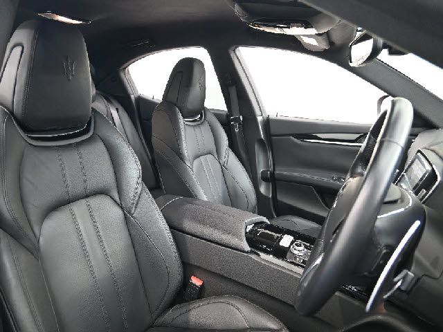 MASERATI GHIBLI Sedan
