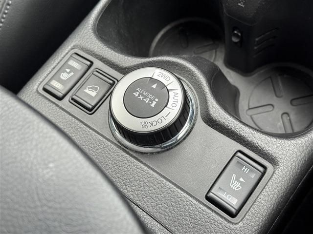 X-TRAIL HYBRID 4WD