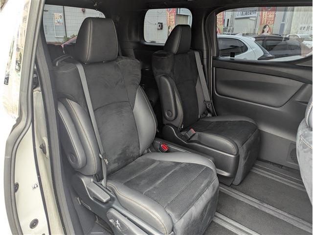 ALPHARD hybrid 4WD
