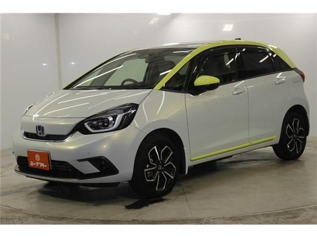 FIT e:HEV 4WD