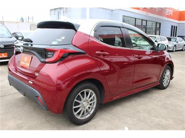 YARIS HYBRID