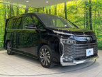 VOXY HYBRID