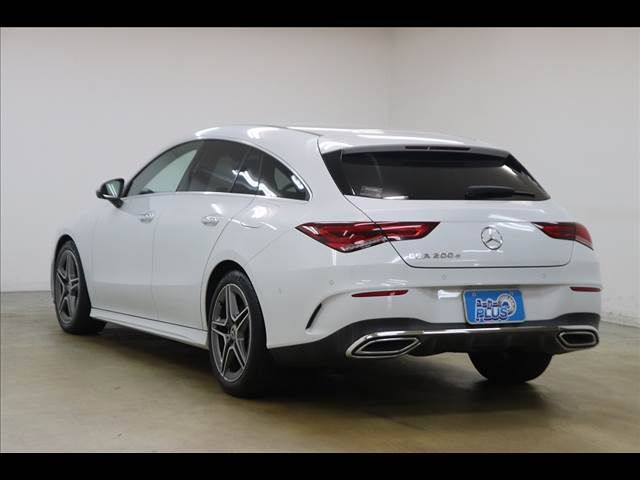 MERCEDES BENZ CLA Shooting Brake