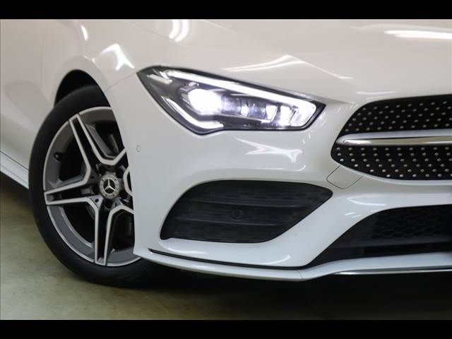 MERCEDES BENZ CLA Shooting Brake