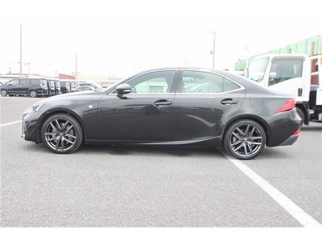 LEXUS IS300