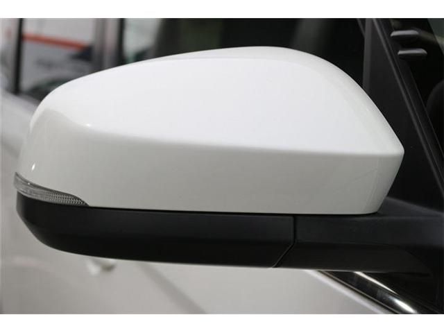VOXY HYBRID