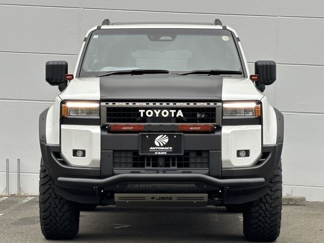 LANDCRUISER 250