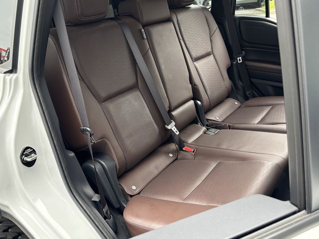 LANDCRUISER 250