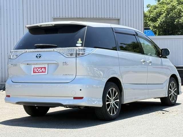 ESTIMA HYBRID 4WD