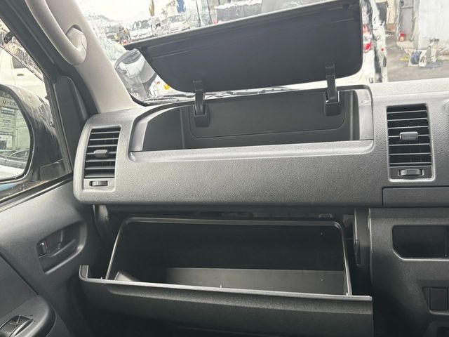 HIACE van 1.25t 2WD
