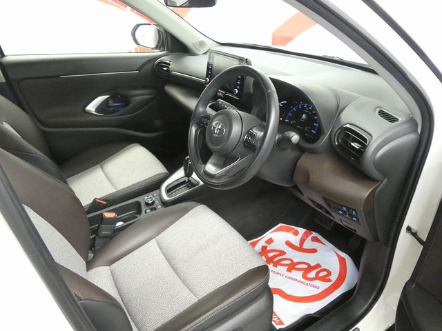 YARIS CROSS HYBRID