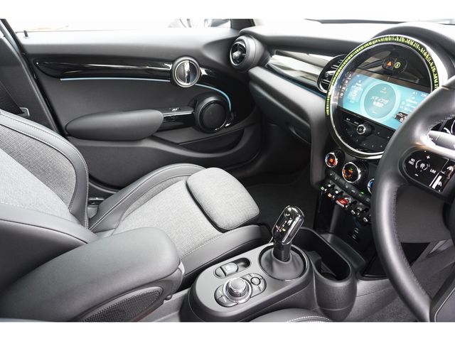 MINI COOPER D 5DOOR